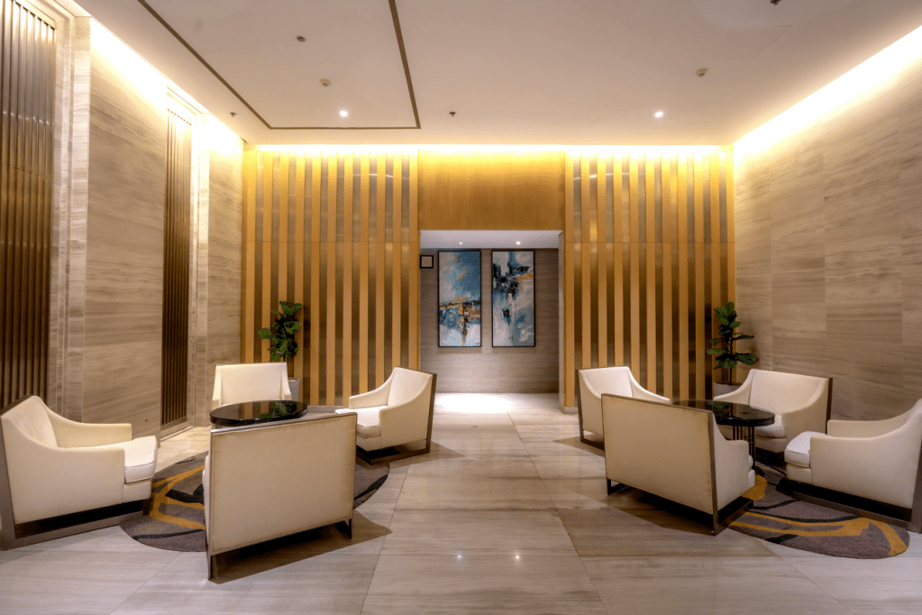 How to Properly Display Artwork in Your Corporate&nbsp;Office